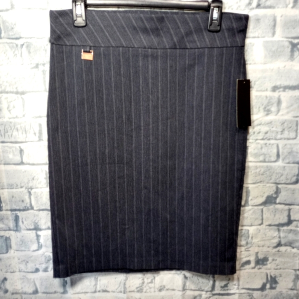 Alex & Olivia Pinstripe Pencil Skirt M NWT